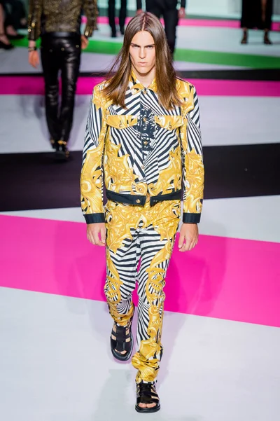 Look 3